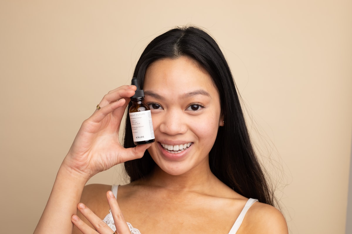 Retinol derivative benefits